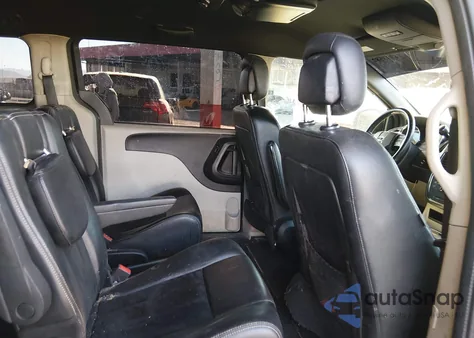 2017 Dodge Grand Caravan Sxt z USA, uszkodzony, nr VIN 2C4RDGCG3HR666641